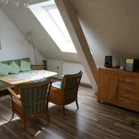 Jule Thaleischweiler-Froschen